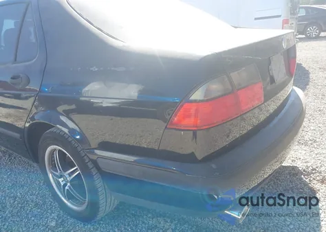 2000 Saab 9-5 Se V6T z USA, uszkodzony, nr VIN YS3EF48Z4Y3060249